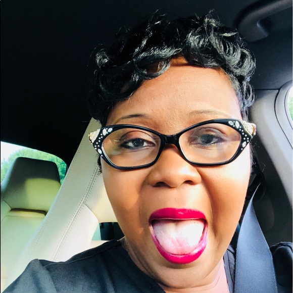 Meet your Posher, Tanisha, RN.❣️ - Picture 15 of 17